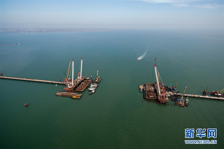 [10]（外代二线）建设中的刻赤海峡跨海大桥