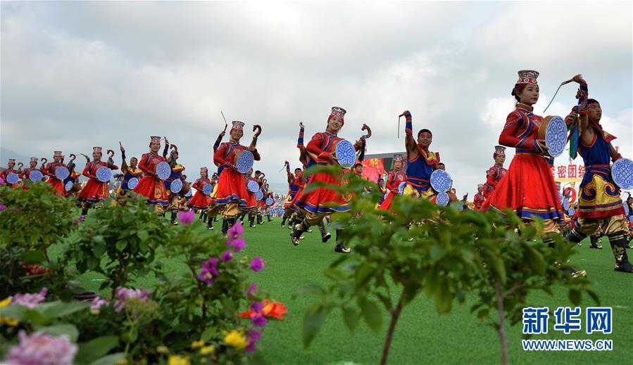 （XHDW）（6）内蒙古各族各界隆重庆祝自治区成立70周年